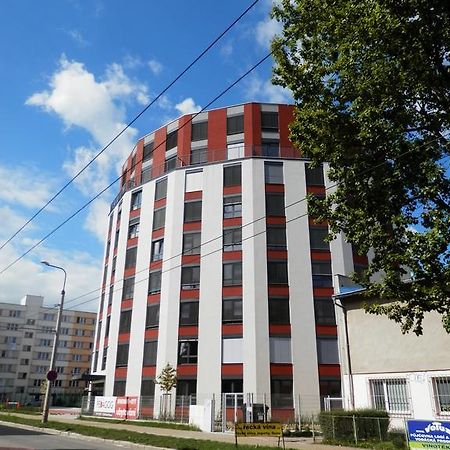 Ubytovaci Zarizeni Koleje Pedagog Ceske Budejovice Eksteriør billede